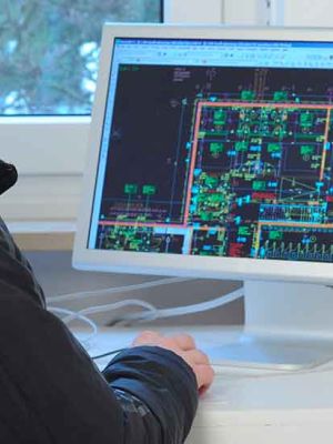 Conception et intégration d'armoires électriques pour centrale hydroélectrique